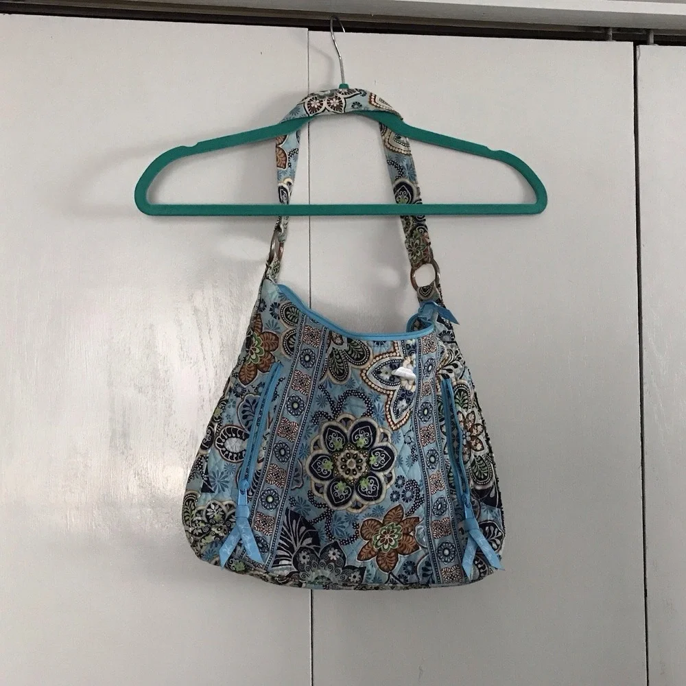 Vera Bradley Lisa B Bali Blue Shoulder Bag Hobo Style Tote Shoulder Bag Aged Wel
